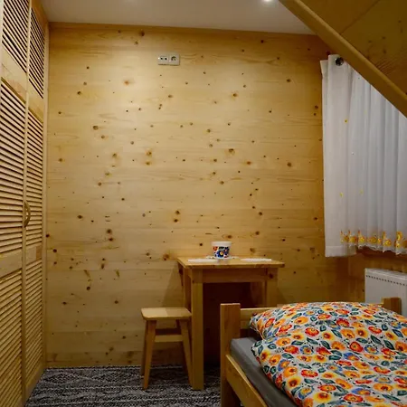 At The Obelisk - Entire Place * Ząb